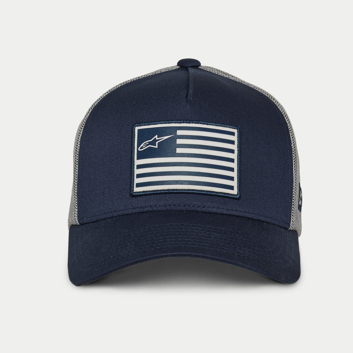 Flag Snapback Pet