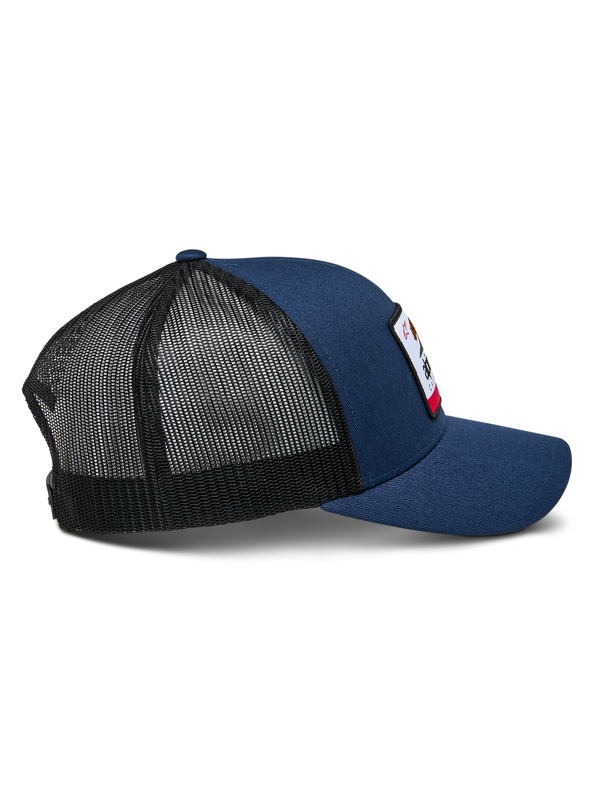 Alpinestars Cali 2.0 Cap, Marineblau mit schwarzem Mesh, Seitenansicht, strukturierte Trucker-Cap mit gebogenem Schirm und Twill-Front, atmungsaktive Poly-Mesh-Rückseite, lässige Motorsport-Kopfbedeckung