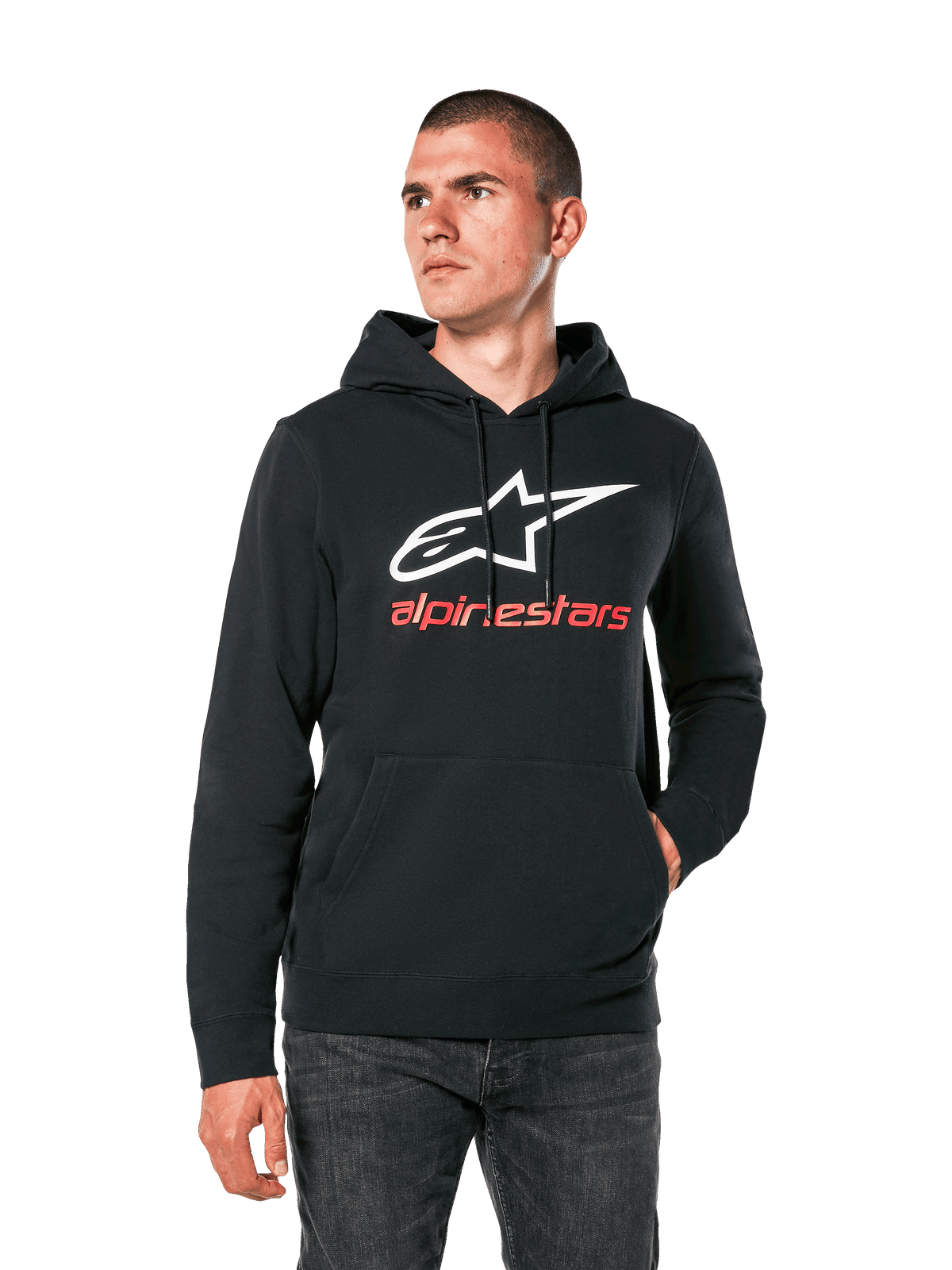 Alpinestars Always V3 Hoodie, zwarte casual hoodie met wit sterlogo en rode alpinestars-tekst, pullover-ontwerp met kangoeroezak aan de voorzijde, lifestyle motorsport streetwear