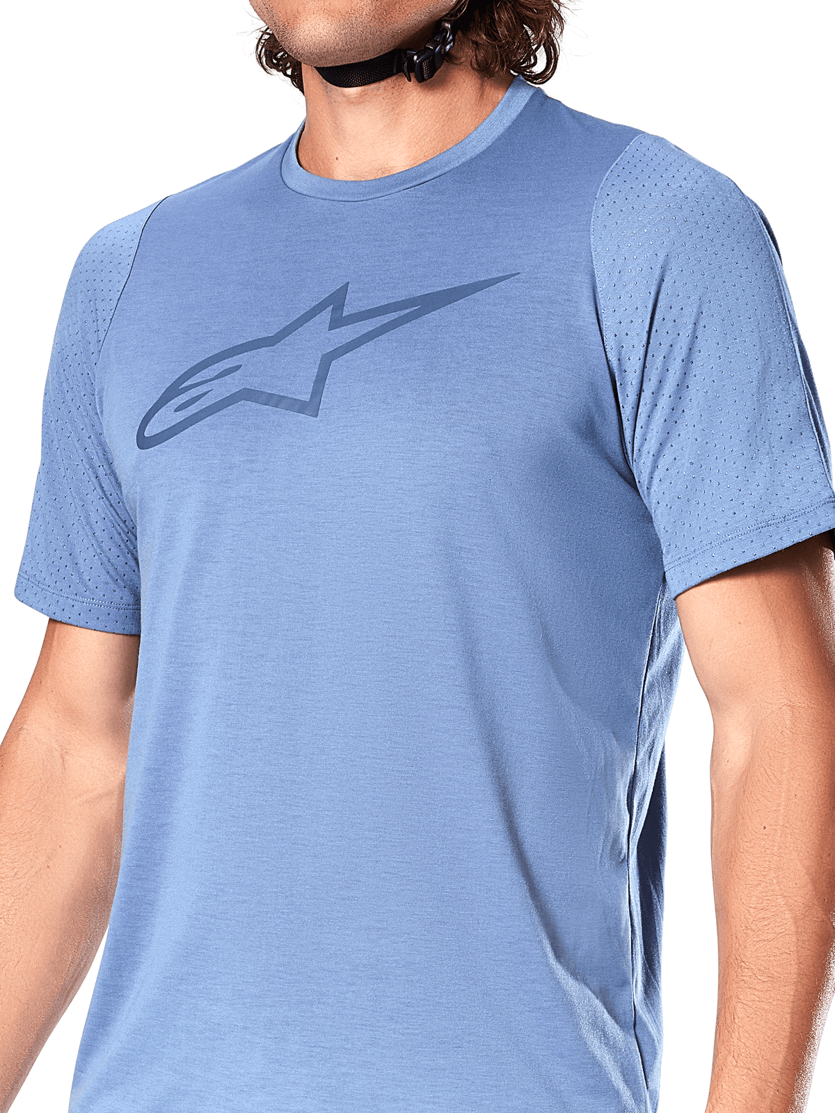 Alpinestars A-Dura Dri Astar jersey met korte mouwen, Infinity Blue, voorzien van een donkerblauw Alpinestars Astar-logo op de borst, ademende mesh-panelen op de mouwen, technische MTB-wielerkleding
