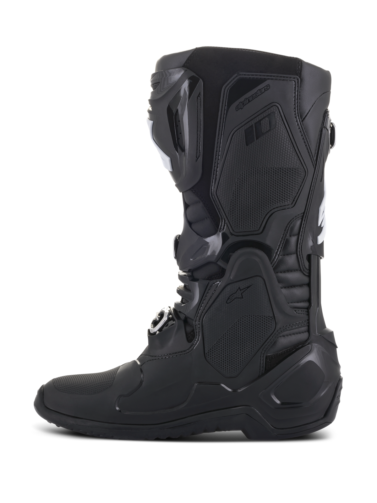 Bottes Alpinestars Tech 10, bottes de motocross noires, vue de profil, avec une structure de coque en TPU avancée, un design épuré avec fermetures à boucles et des panneaux de protection texturés pour des performances de course tout-terrain professionnelles