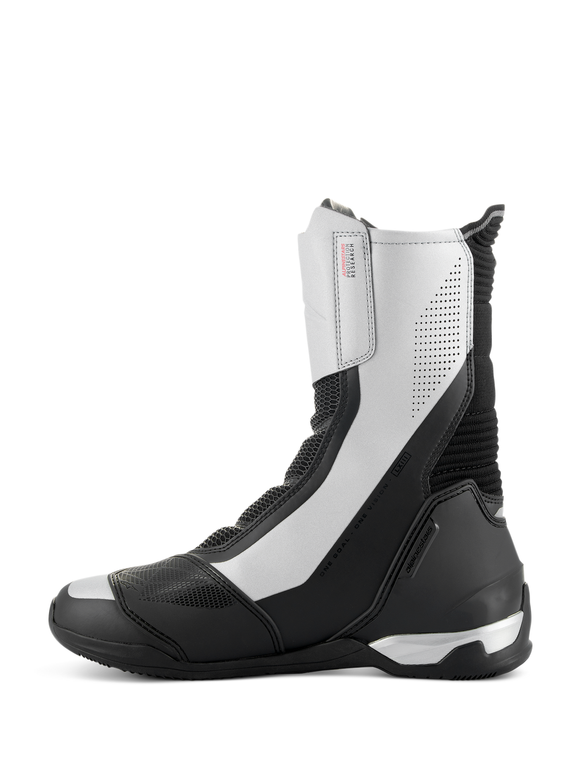 Bottes Alpinestars SP-X BOA, bottes de moto sportives à mi-hauteur, noir et argent, profil latéral épuré avec des panneaux argentés aux détails perforés, contrefort de talon en TPU noir et logo Alpinestars.
