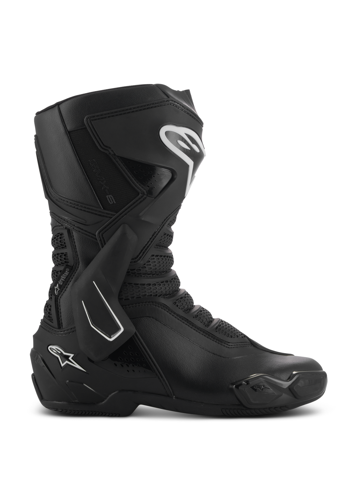 Alpinestars SMX-6 V3 Drystar motorlaarzen, zwarte performance motorlaarzen getoond in zijaanzicht, met witte logo-accenten, TPU laterale enkelbrace, versterkte scheenplaat en flexibele meshpanelen.