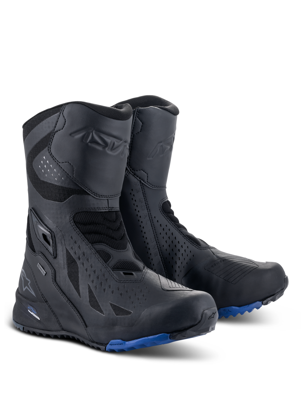 Bottes Alpinestars RT-8 GORE-TEX, bottes de moto touring, noir et bleu, dotées d'une tige technique en microfibre et textile synthétique, semelle à crampons bleue pour l'adhérence, construction GORE-TEX imperméable, et zones de protection du tibia et du talon.