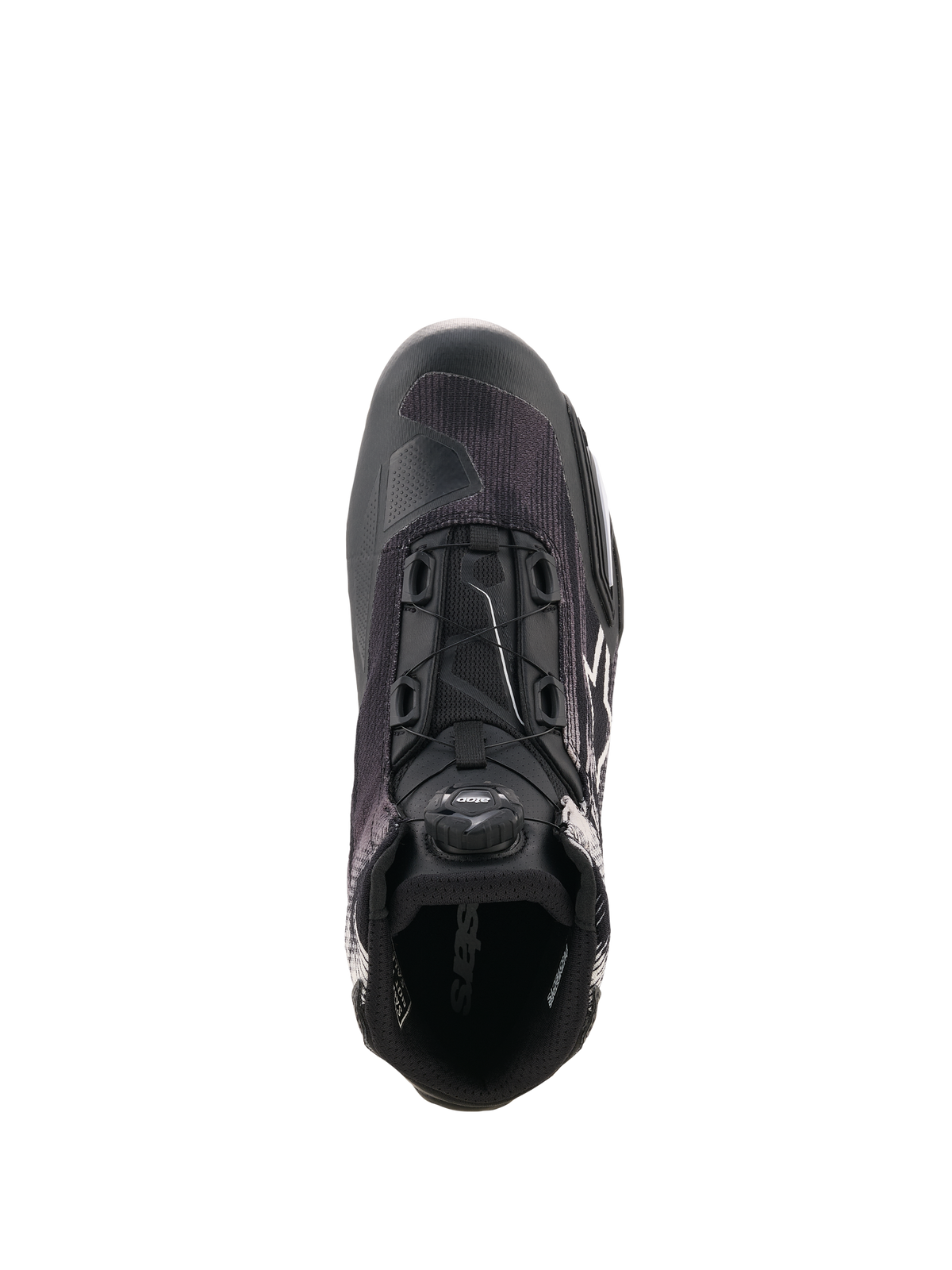 Chaussures Alpinestars Celer Superair, chaussures de moto noires et blanches vues de dessus, dotées du système de fermeture Rotor intégré, d'une tige en textile respirant et d'un design d'inspiration sportive pour des performances par temps chaud.