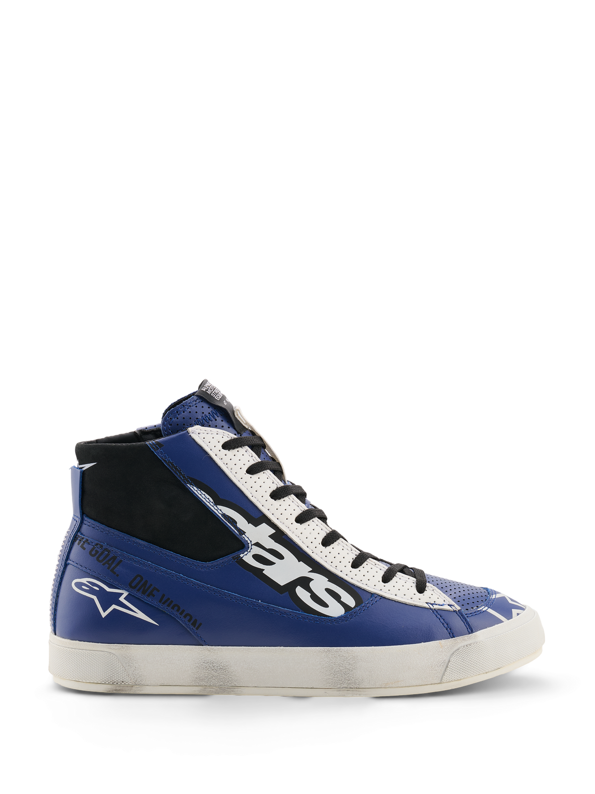 Alpinestars Stated Flair Shoes, chaussures de moto urbaines, bleu vif, blanc et noir, conception montante en cuir avec un grand logo stars blanc et noir, inscription 'One Goal. One Vision.' sur le côté, et semelle vulcanisée blanche d'inspiration vintage avec effet usé appliqué à la main.