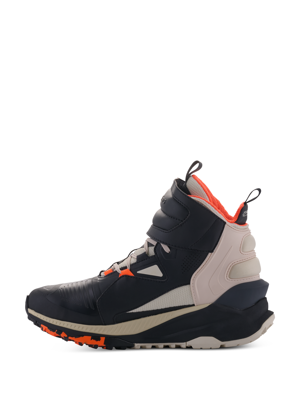 Alpinestars Speedstreet schoenen, Black Almond Hot Orange, hoge motorschoenen met microvezel bovenwerk, almond beige hielpaneel en feloranje voering, voorzien van een grote enkelband en zool met textuur, urban streetwear-geïnspireerd ontwerp