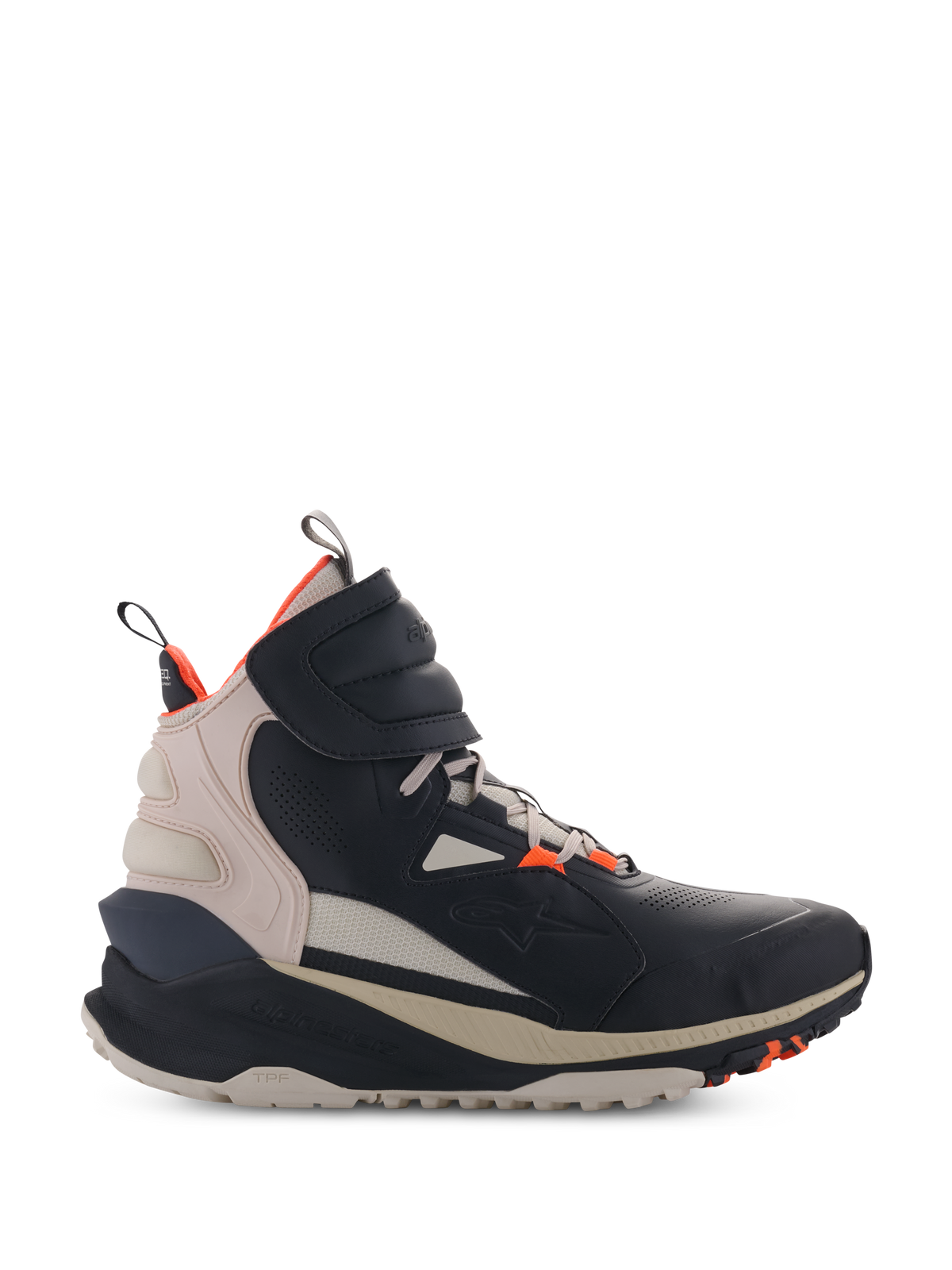 Alpinestars Speedstreet schoenen, hoge motorsneakers, zwart en amandel met Hot Orange accenten, streetwear-stijl microvezel bovenwerk met geperforeerde details, dikke ergonomische zool, modern stedelijk rijontwerp met klittenbandsluiting