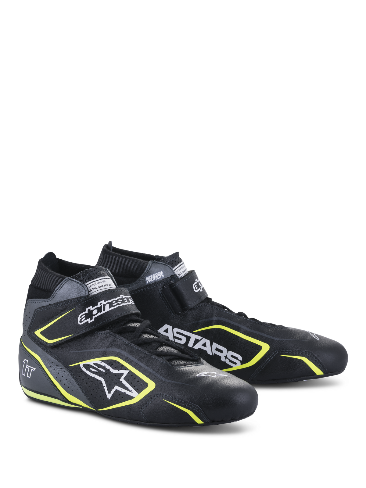 Chaussures Alpinestars Tech-1 T V3 FIA, chaussures de course automobile, noir, gris et jaune fluo, construction entièrement en cuir avec sangle auto-agrippante, accents jaune fluo, logos blancs Alpinestars et ASTARS, design professionnel pour le sport automobile