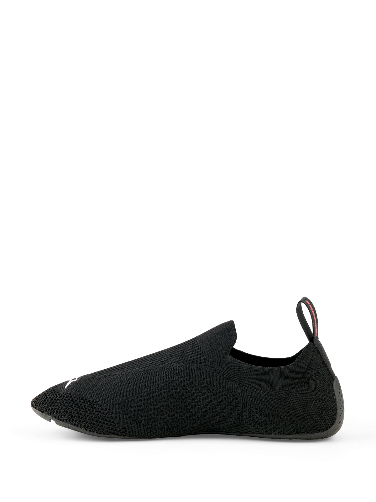 Chaussures Tech Gaming Alpinestars, chaussures de sim-racing, noir, tige extensible en tricot sans couture, semelle extérieure en caoutchouc ultra-fine, languette arrière avec détail rouge, design léger de type chaussette pour des performances sur simulateur