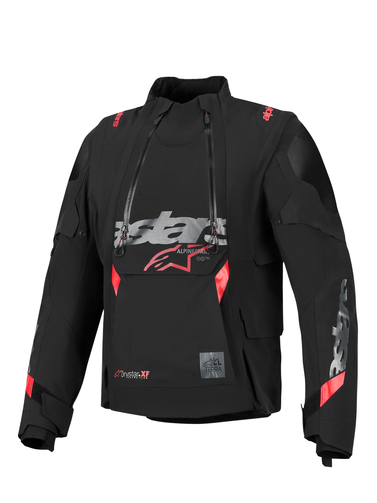 Alpinestars Halo Pro Drystar® XF Gelamineerd Jack, zwart met rode en grijze accenten, voorzien van dubbele asymmetrische waterdichte ritsen aan de voorzijde, een groot logo op de borst en een modulair technisch textielontwerp voor adventure rijden.