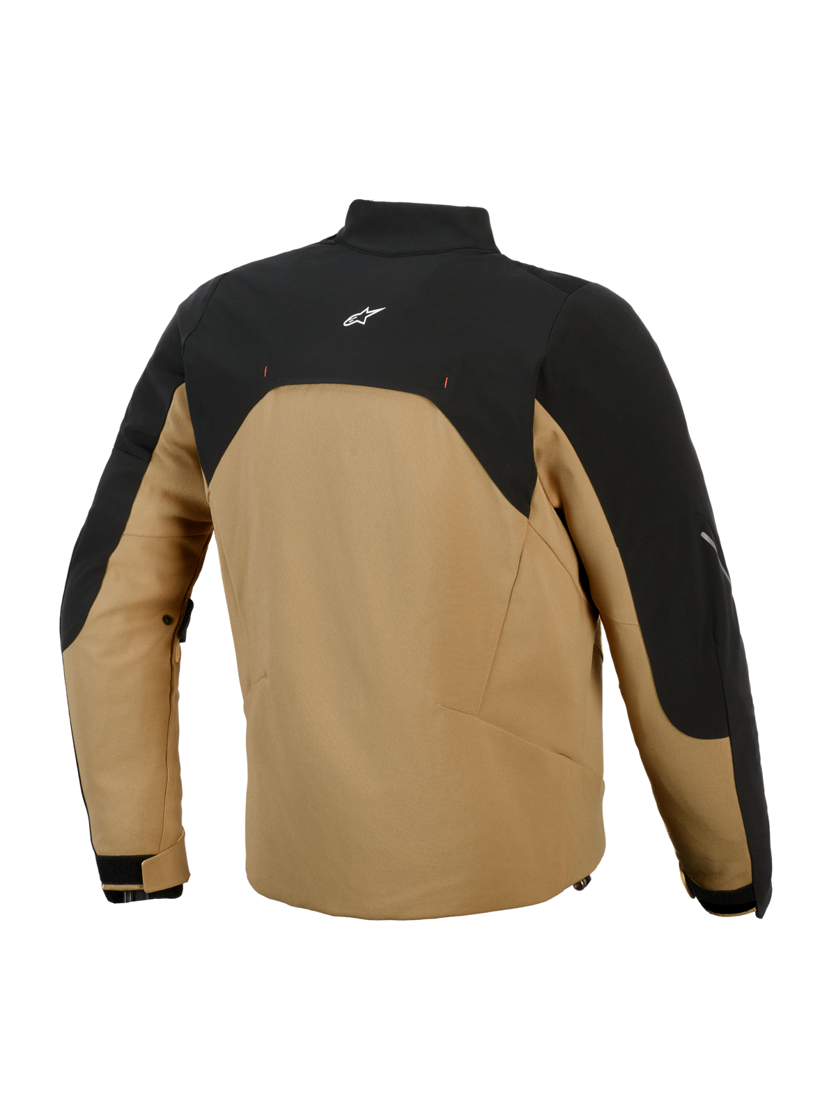Alpinestars Provoke Jacke, urbane Motorradjacke, Schwarz und Camel, Rückansicht mit schwarzem oberem Panel und weißem Logo, camel-farbener Softshell-Hauptteil, zeitgemäße Silhouette mit reflektierenden Akzenten, entwickelt für urbane Fahrer