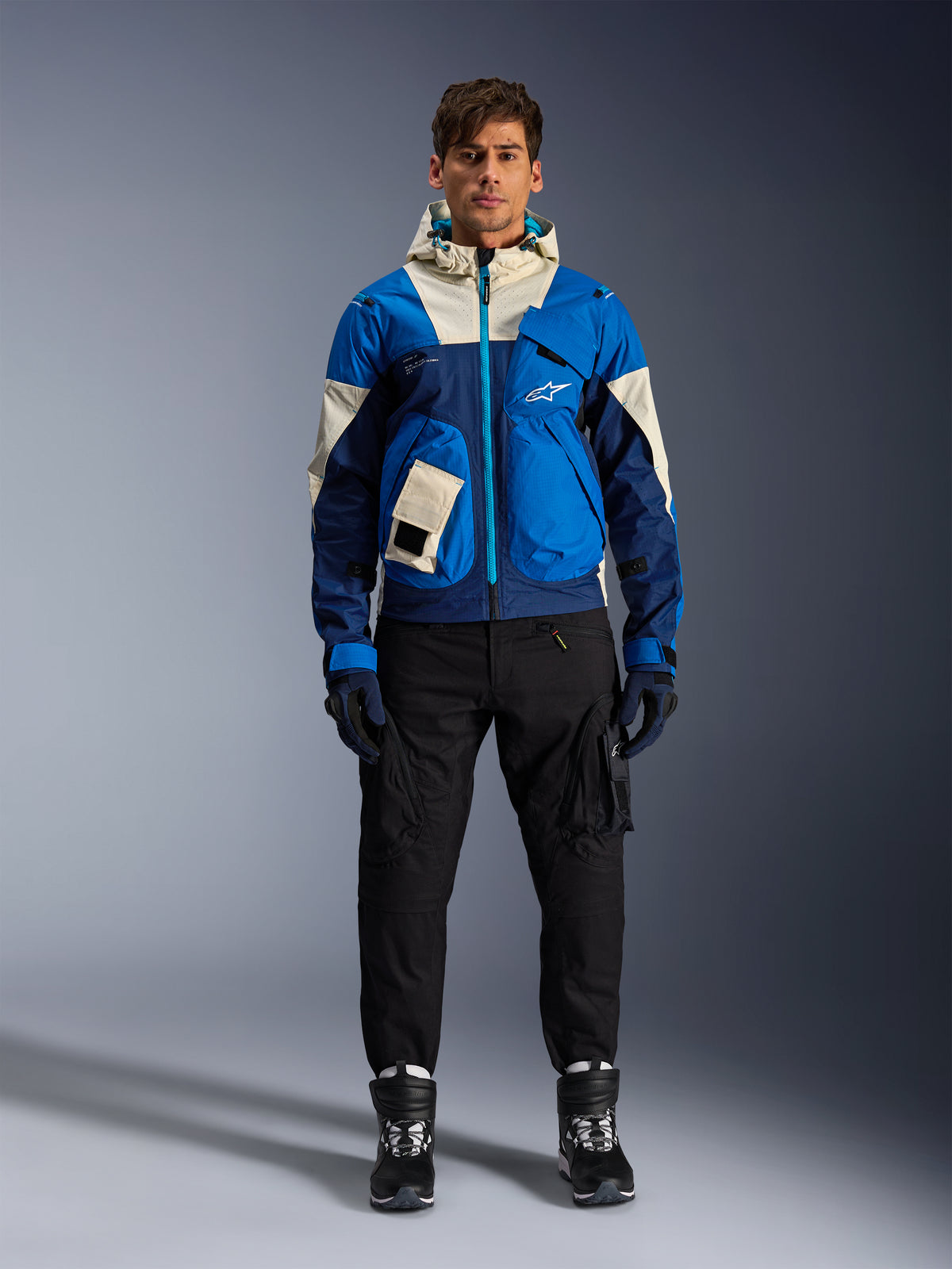 Alpinestars Mogress Air jas, heren urban motorjas, blauw en crème, textiel, CE-gecertificeerd, color-blocked met capuchon.