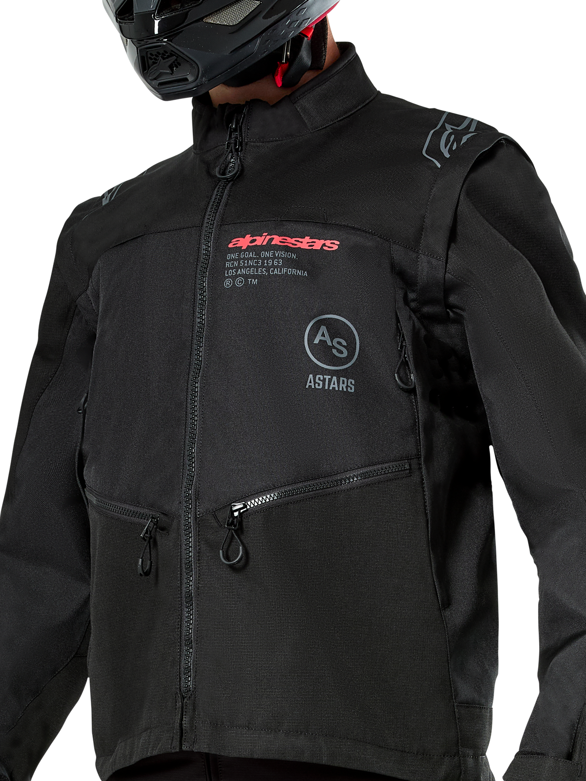 Veste Alpinestars Pro-Dura, veste de moto tout-terrain noire avec marquage Alpinestars rouge et logo Astars circulaire gris sur la poitrine, poches zippées et construction en textile ripstop robuste, design inspiré du rallye pour la pratique de l'enduro.