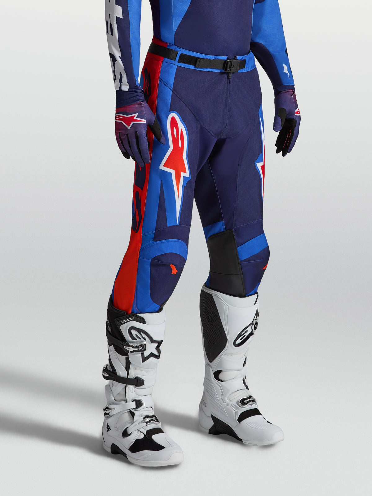 Pantalon Alpinestars Racer Hunt, pantalon de motocross pour homme, bleu et rouge, coupe pré-courbée en poly-tissu durable