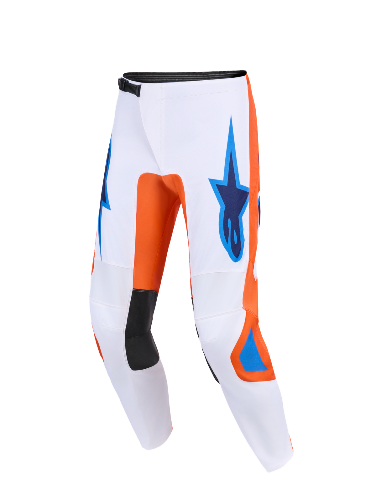 Pantalon Alpinestars Fluid Grid 2026, pantalon de motocross, blanc avec accents orange et bleu UCLA, logos Astars bleus sur les cuisses, empiècements intérieurs noirs aux genoux, design ergonomique technique pour la performance tout-terrain