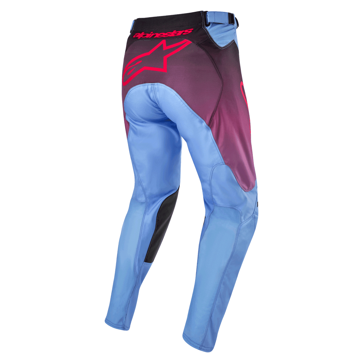 Alpinestars 2024 Racer Hoen Hose, Motocross-Hose, Lavan Purple und Schwarz, Rückansicht mit hellblauen Beinen, großem pinkfarbenem Alpinestars-Logo auf dem Gesäß, schwarzen Knieeinsätzen an der Innenseite und ergonomisch vorgeformter Konstruktion für den Offroad-Einsatz