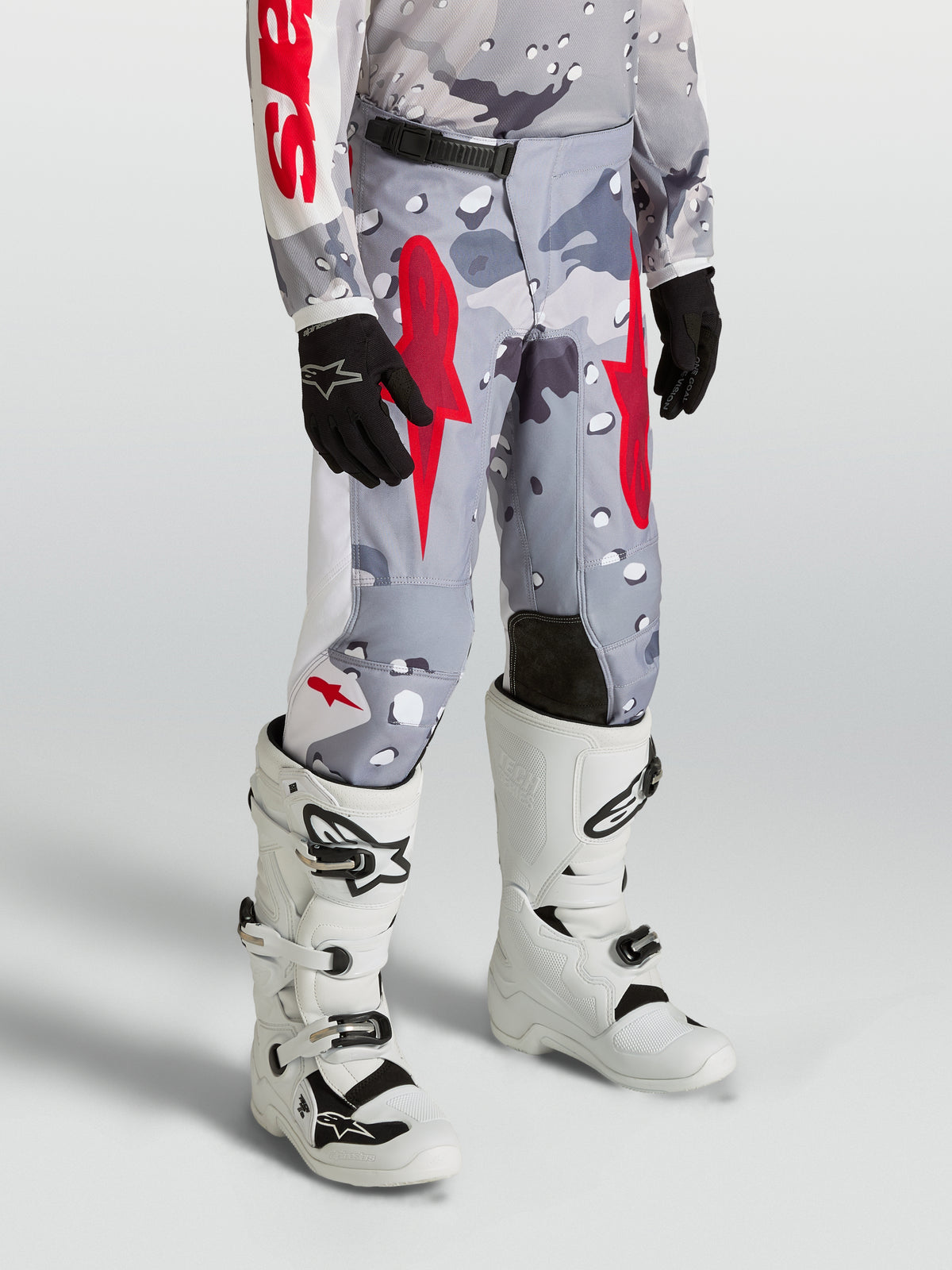 Pantalon Alpinestars Fluid Lone Junior, gris camouflage et rouge, équipement de motocross tout-terrain en polyfibre 600D