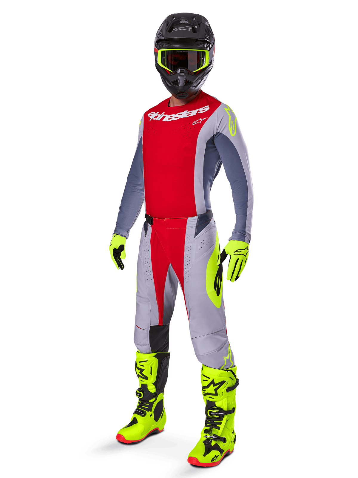 Alpinestars 2025 Techstar Melt Jersey, motorcrossrijder in helderrood en grijs, rode borst en grijze mouwen met fluorescerend gele accenten, bijpassende broek, felgele laarzen en handschoenen, zwarte helm met bril met geel montuur, complete off-road race-uitrusting
