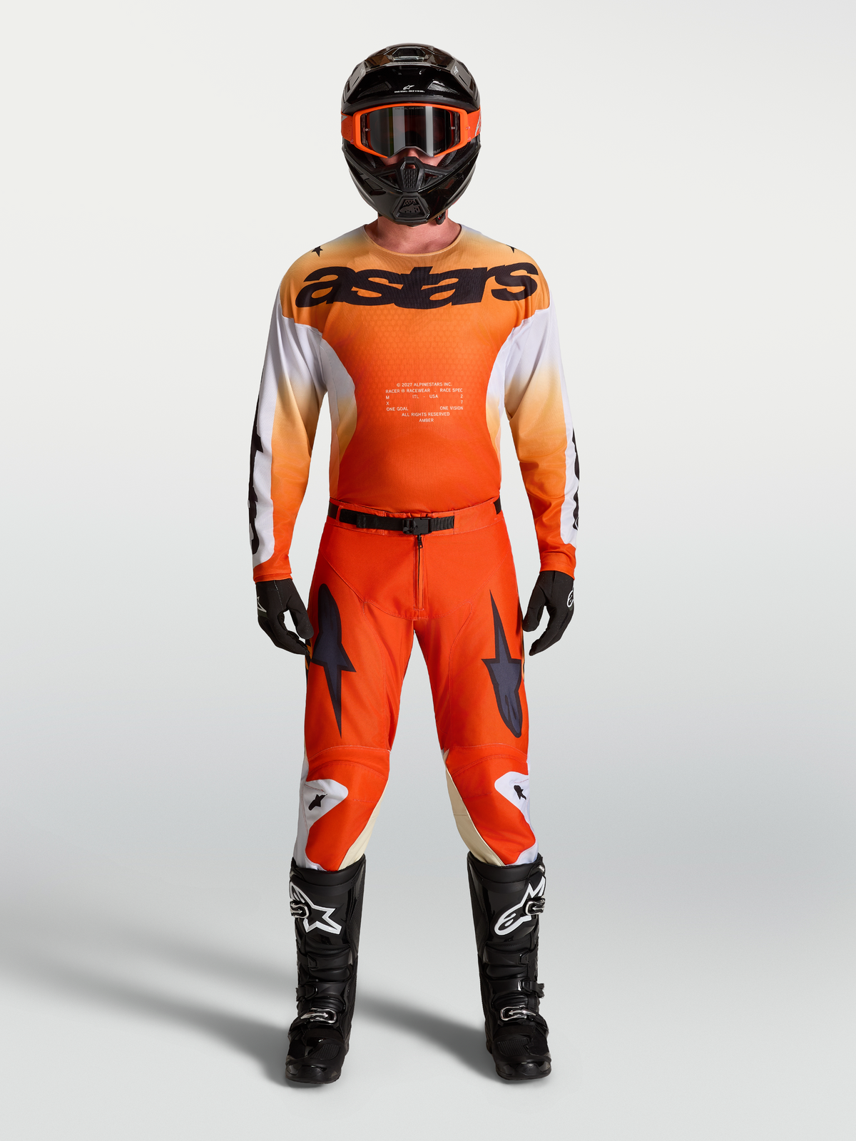 Alpinestars 2027 Racer Amber Gear Set et pantalon Racer Amber, tenue de motocross orange et noire, performance racing.