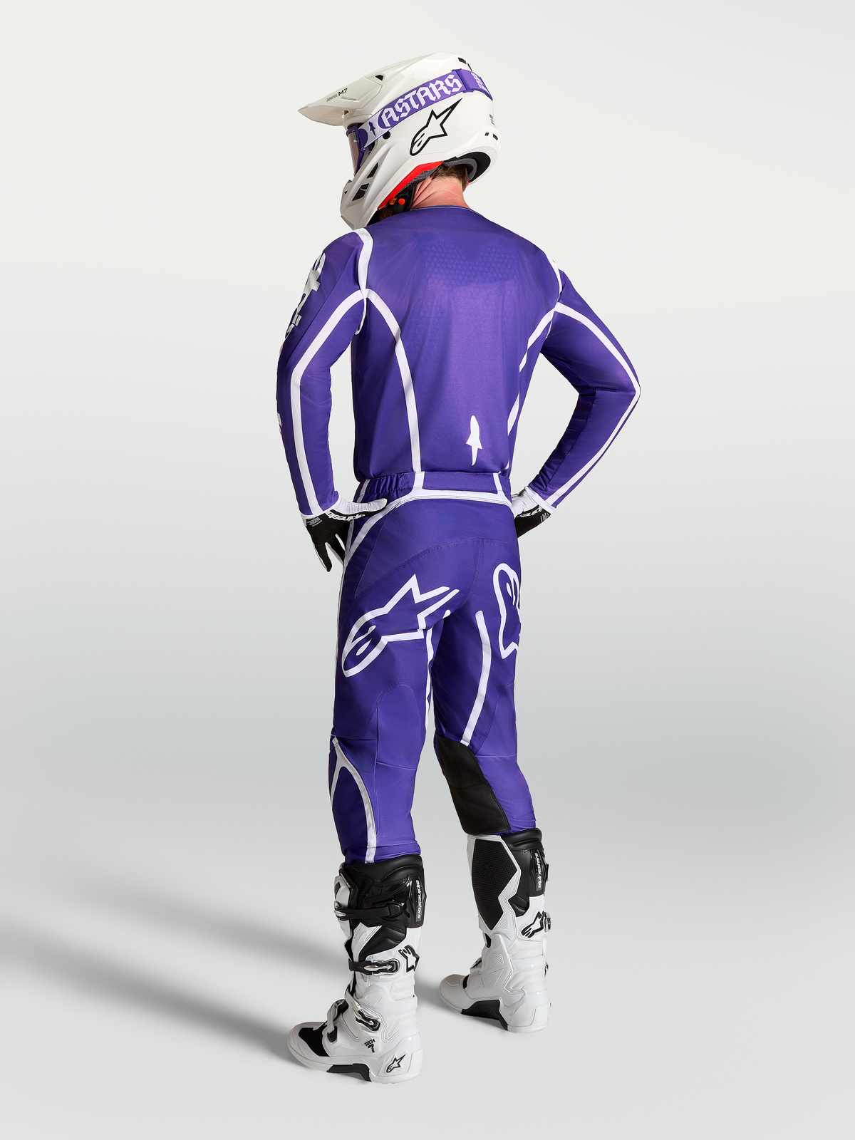 Maillot Alpinestars Fluid Apex V2, maillot de motocross bleu foncé et blanc pour homme, vue de dos, coupe athlétique