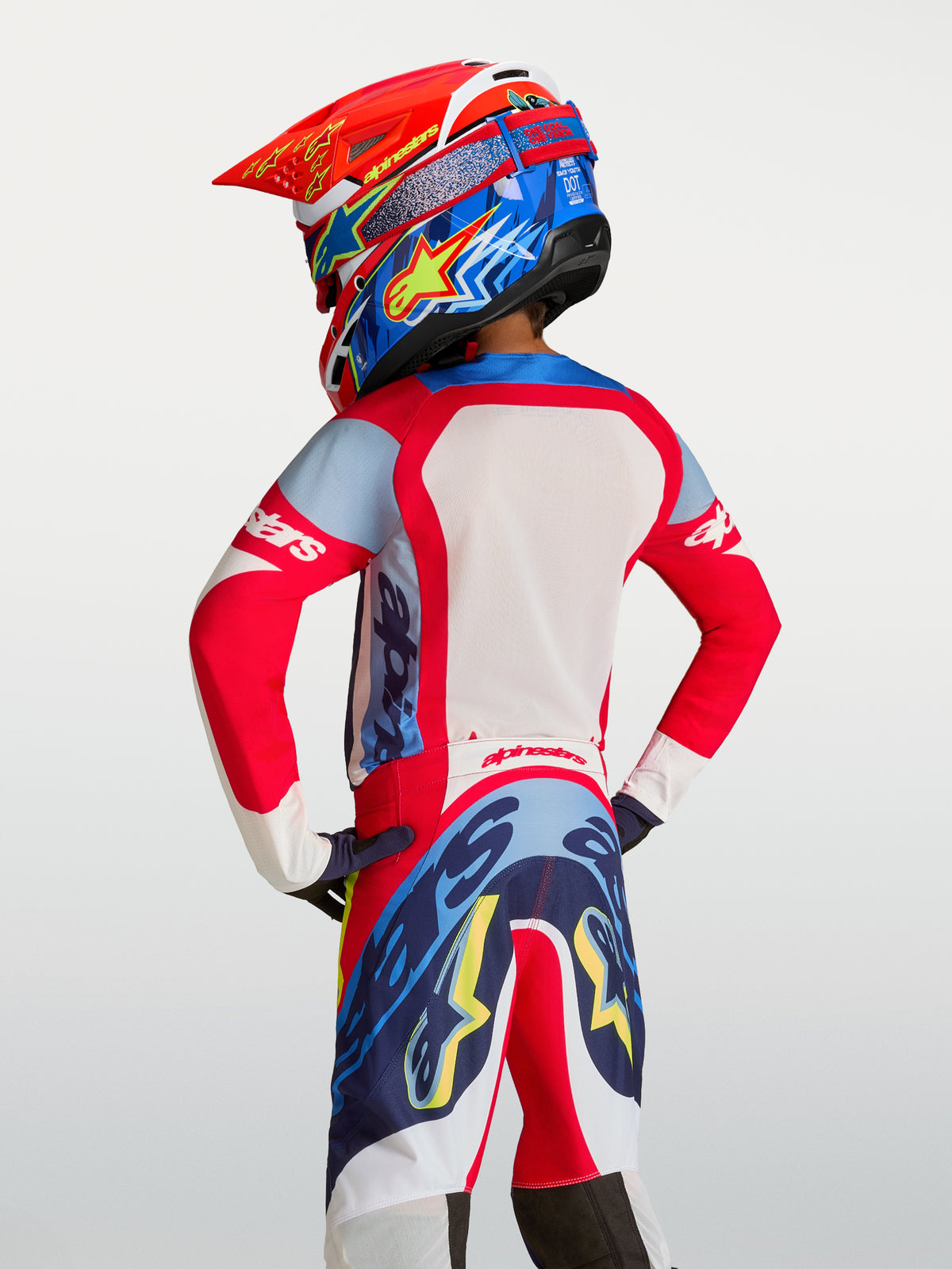 Maillot Alpinestars Supertech Dyna Junior 2027, motocross, rouge et bleu marine, maille respirante, vue de dos.