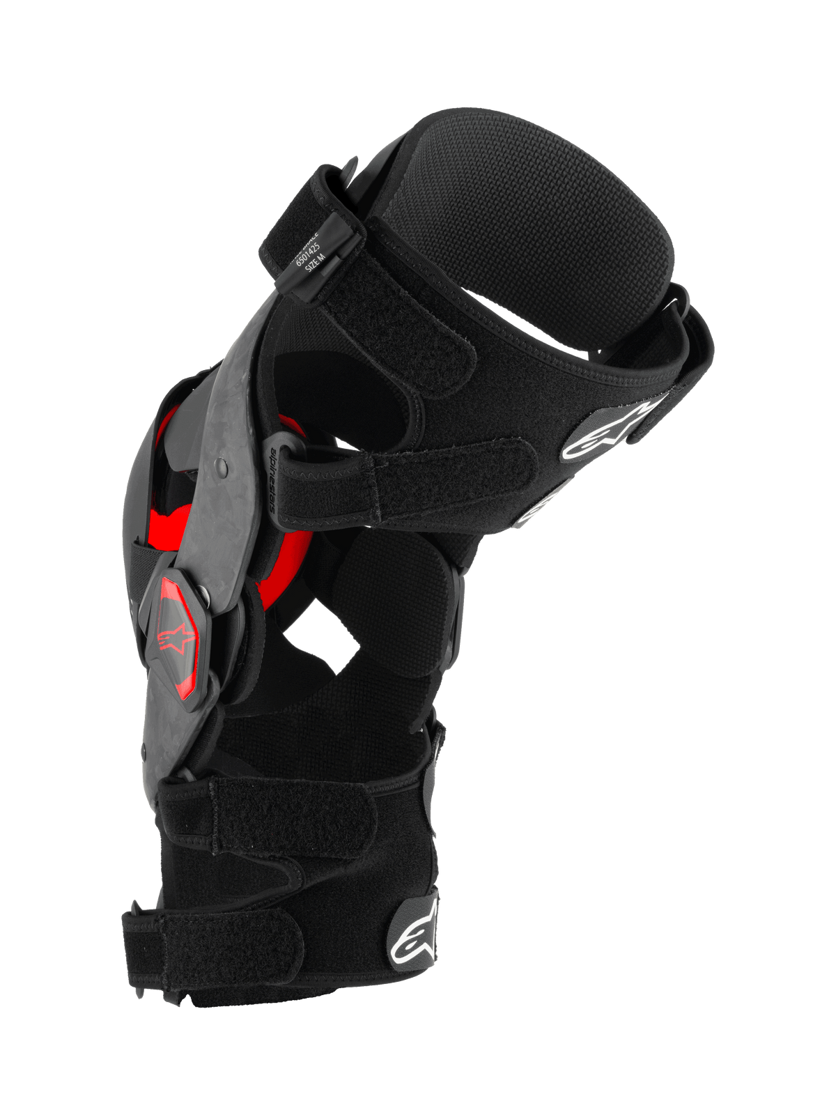 Genouillère Alpinestars Supertech RK-10 Plasma, protection de genou pour motocross, noir et rouge, vue de profil montrant l'armature en fibre de carbone forgée, les sangles réglables et les inserts Nucleon PLASMA rouges, équipement de protection pour la course tout-terrain