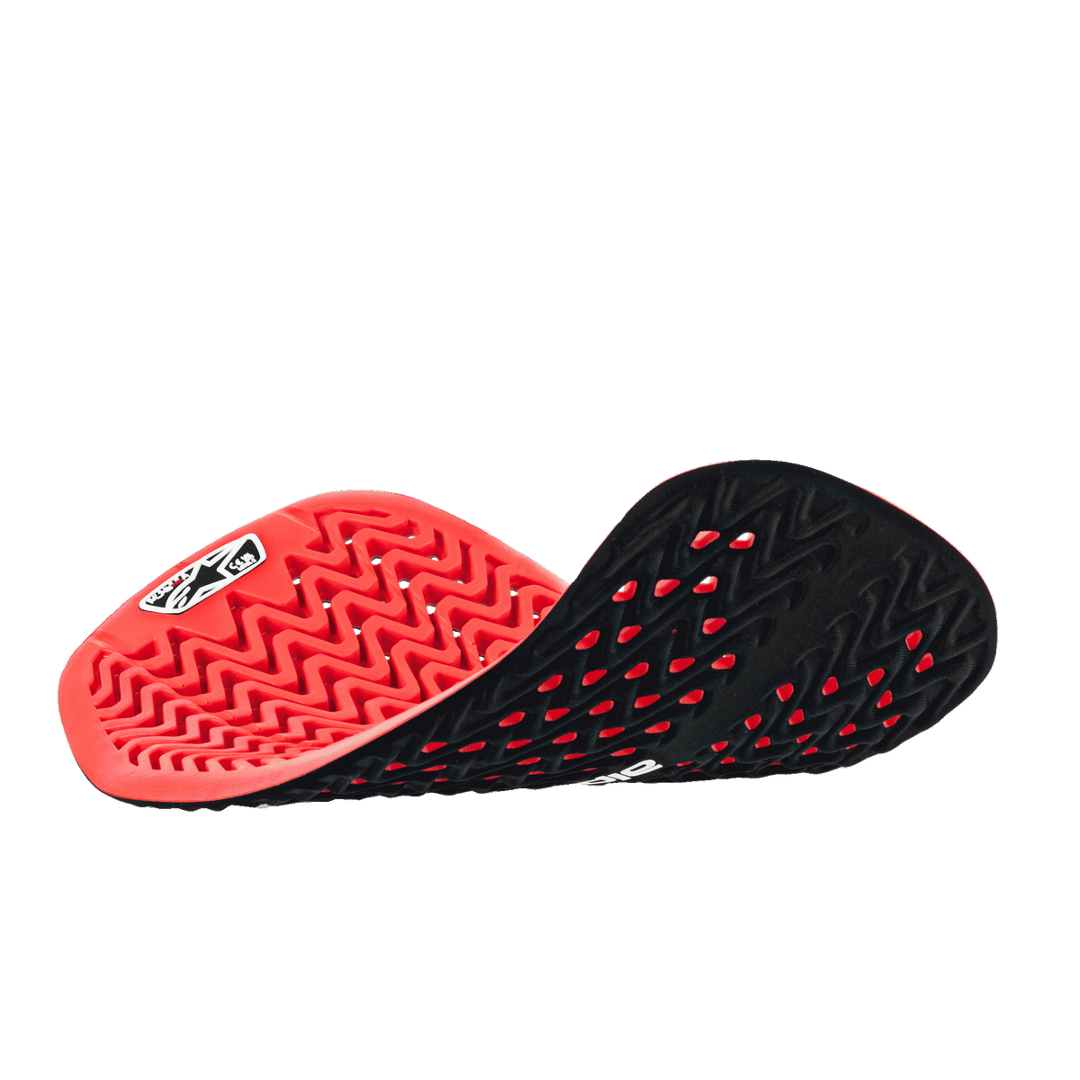 Alpinestars Nucleon Plasma Rugbeschermer Inzetstuk, rood en zwart, flexibele motor rugprotector met een honingraatpatroon en uitgebreide perforaties voor ademend vermogen, lichtgewicht en aanpasbare veiligheidsuitrusting