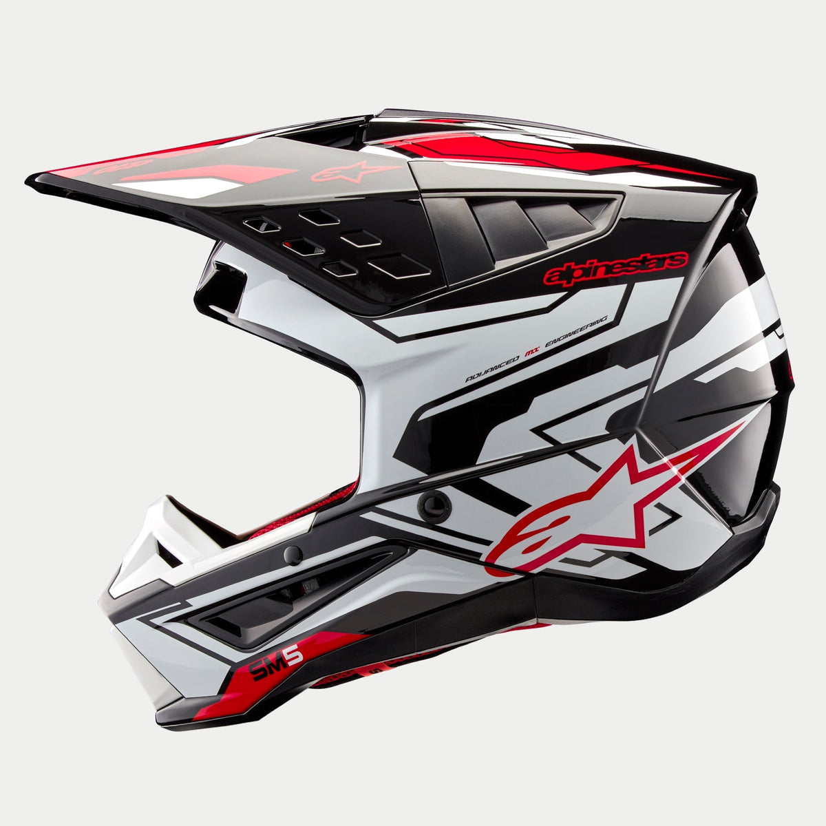 S-M5 Helm Action 2 ECE 22.06