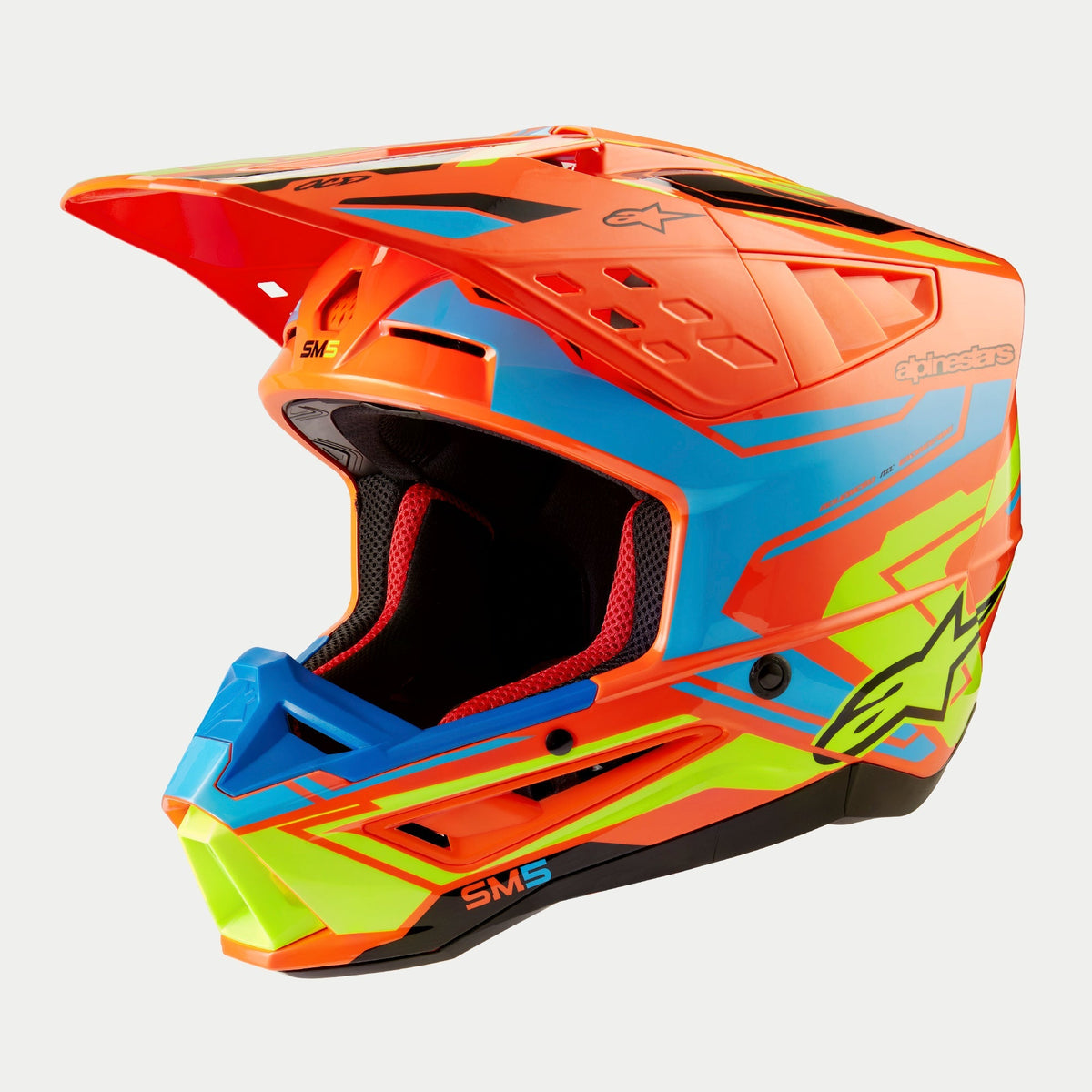 S-M5 Helm Action 2 ECE 22.06