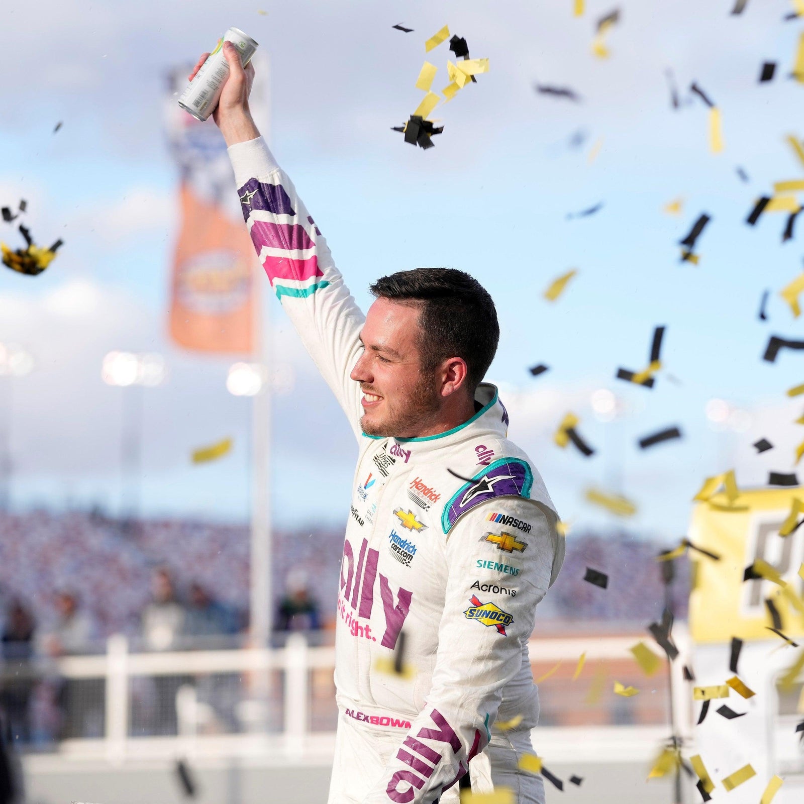 Alex Bowman schnappt sich Pennzoil 400 NASCAR CUP -Serie Sieg in Las Vegas