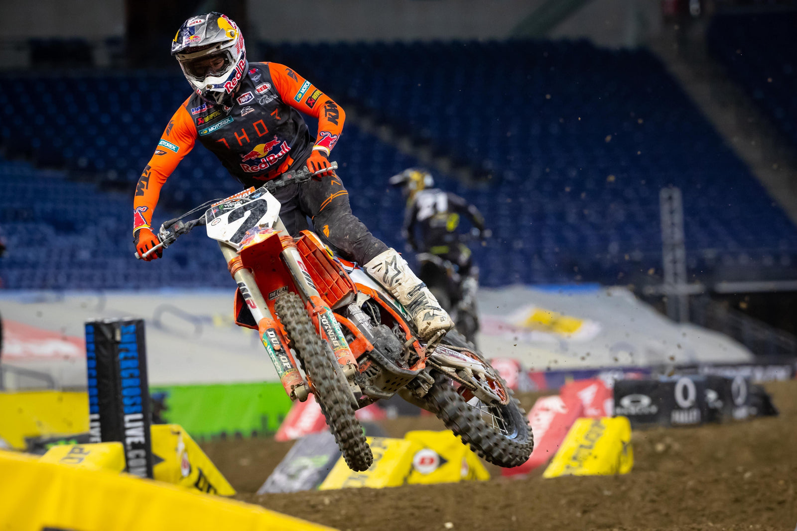 Cooper Webb à la chasse à la suprématie 450SX à Indianapolis Three, Indiana; Marvin Musquin troisième