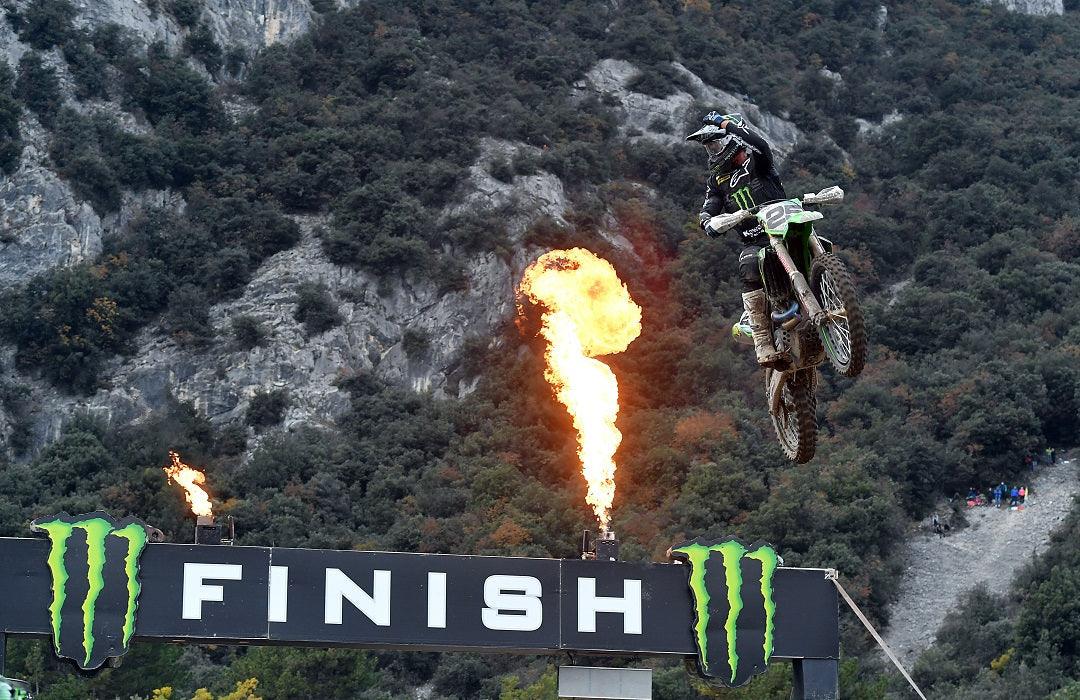 Clement DeSalle en feu pour remporter la course et le troisième au classement général chez MXGP de Trentino