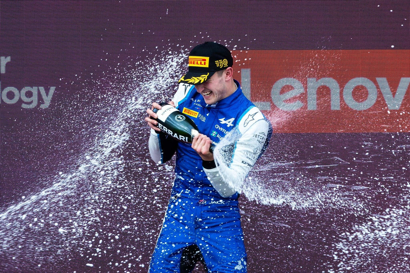 Jack Doohan Masters Conditions délicates et remporte la victoire de Maiden F2 avec une victoire de Sprint Race à Silverstone