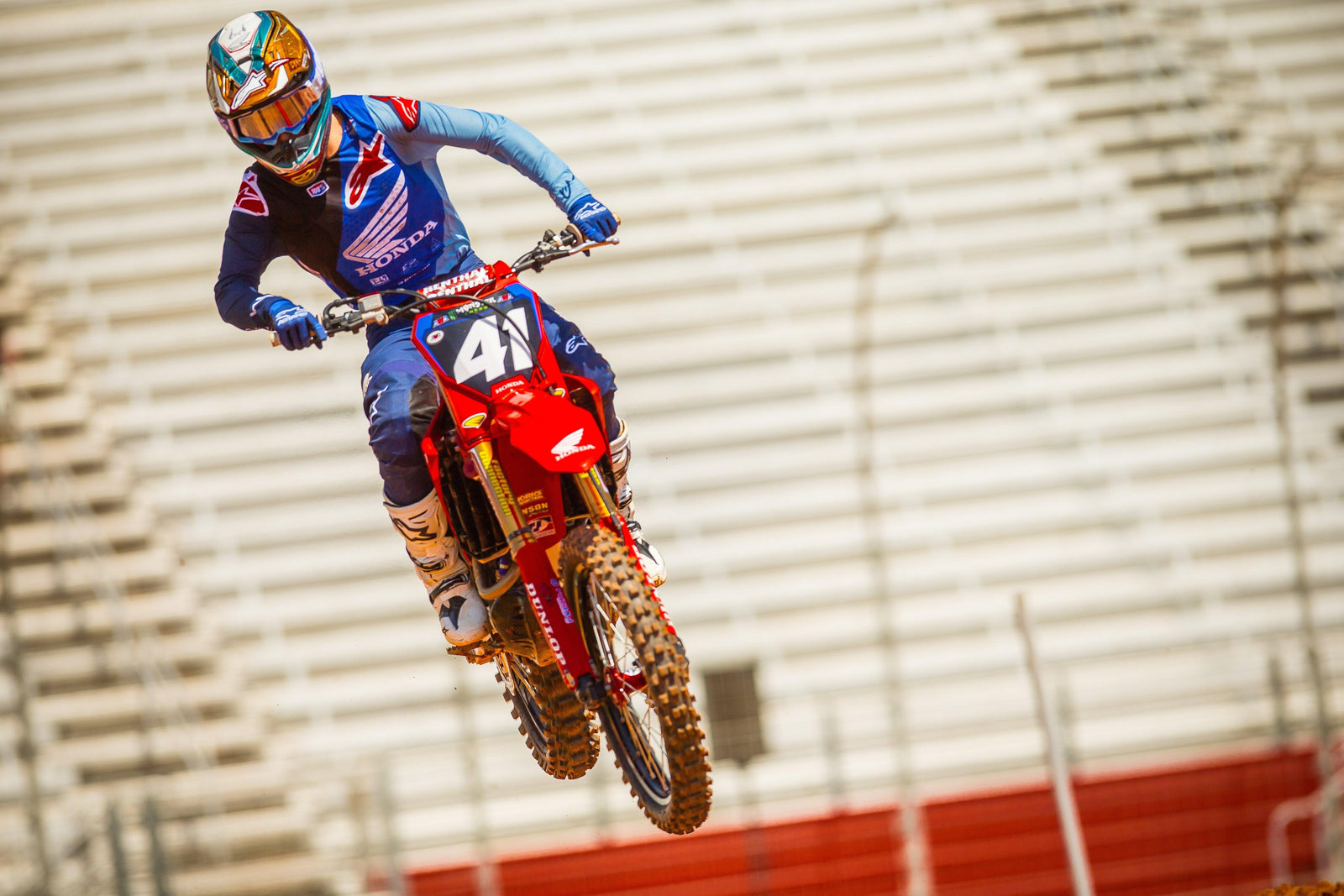 Justin Cooper bord du chasseur Lawrence dans Epic 250SX West Race Showdown à Atlanta 2