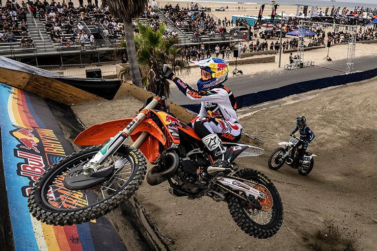 Finition à double podium pour Alpinestars à Red Bull Straight Rhythm alors que Marvin Musquin gagne et Justin Barcia troisième à Huntington Beach, en Californie,