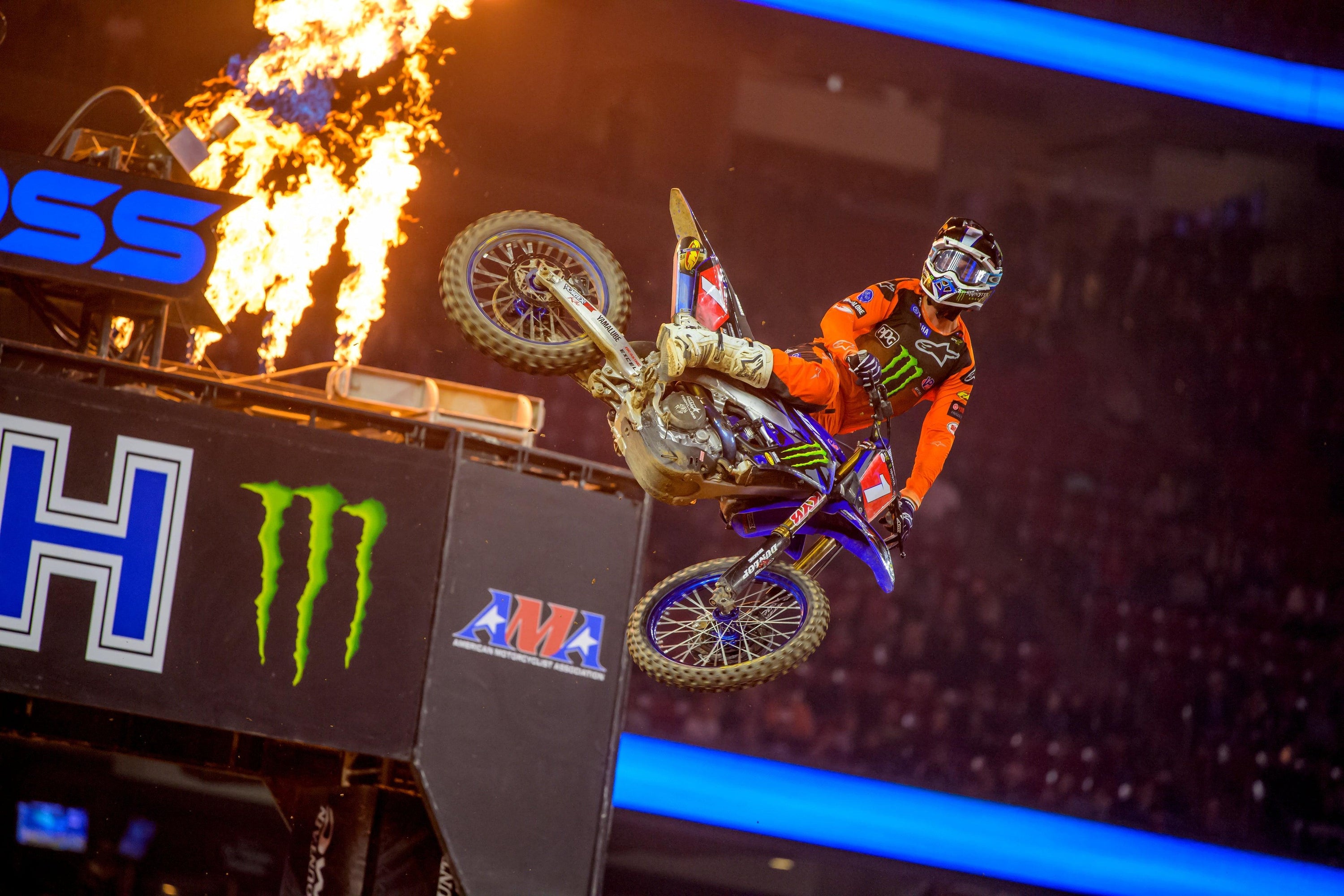 ALPINESTARS TOP SEVEN LOCK-OUT AS ELI TOMAC WINS 450SX RACE AT NRG STADIUM IN HOUSTON, TEXAS