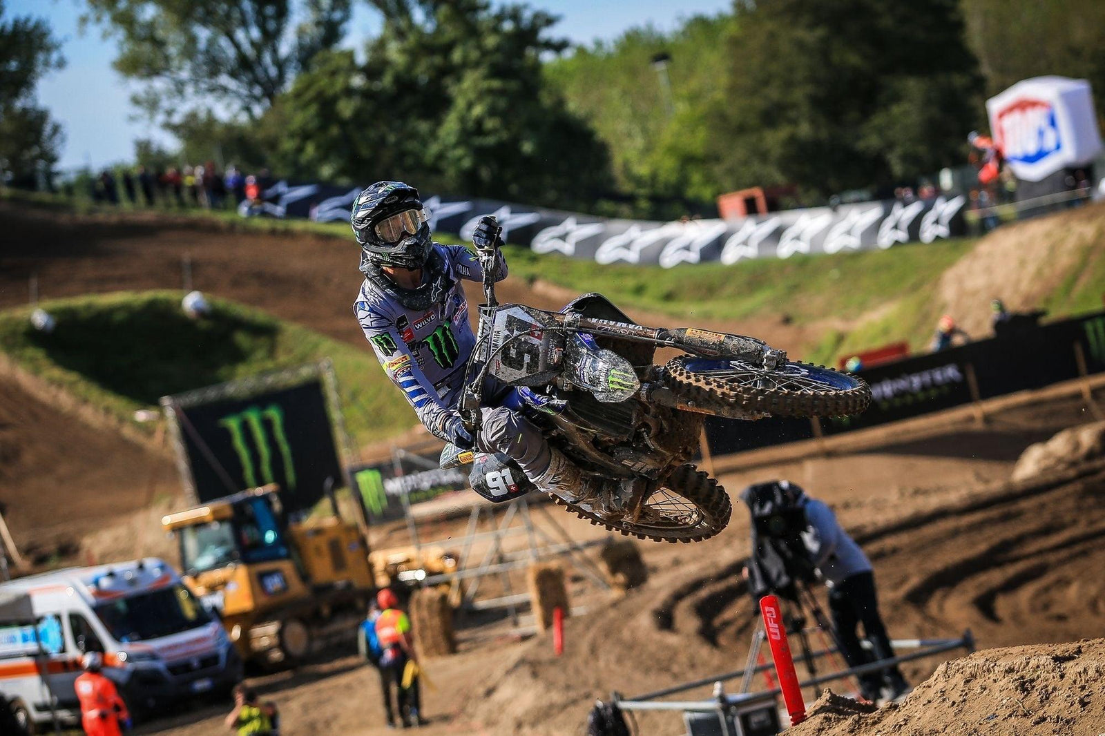 Alpinestars un, deux comme Jeremy Seewer remporte la première victoire au total MXGP au MXGP de Lombardia, en Italie,