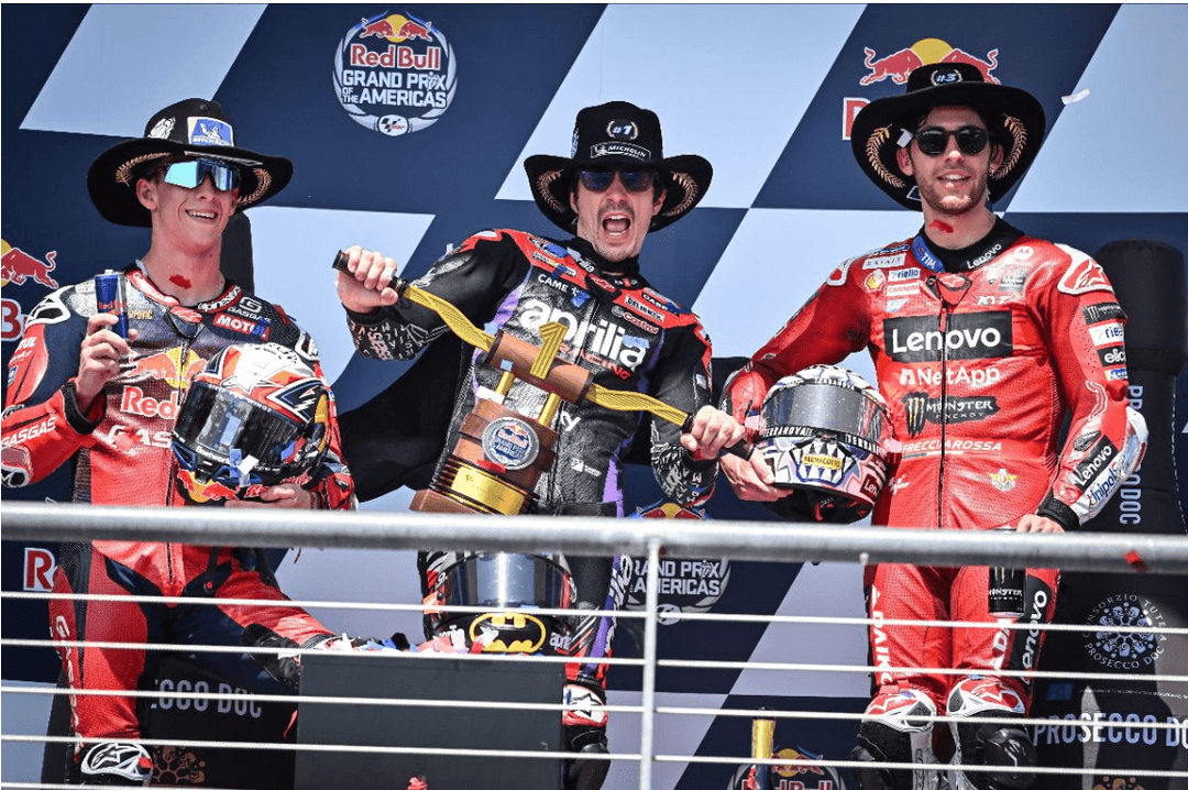 TOP 5 ALPINESTARS, MAVERICK VINALES ÉCRIT UN NOUVEAU CHAPITRE DE L'HISTOIRE MODERNE DE LA MOTOGP AVEC UNE VICTOIRE ÉCLATANTE AU CIRCUIT OF THE AMERICAS, TEXAS