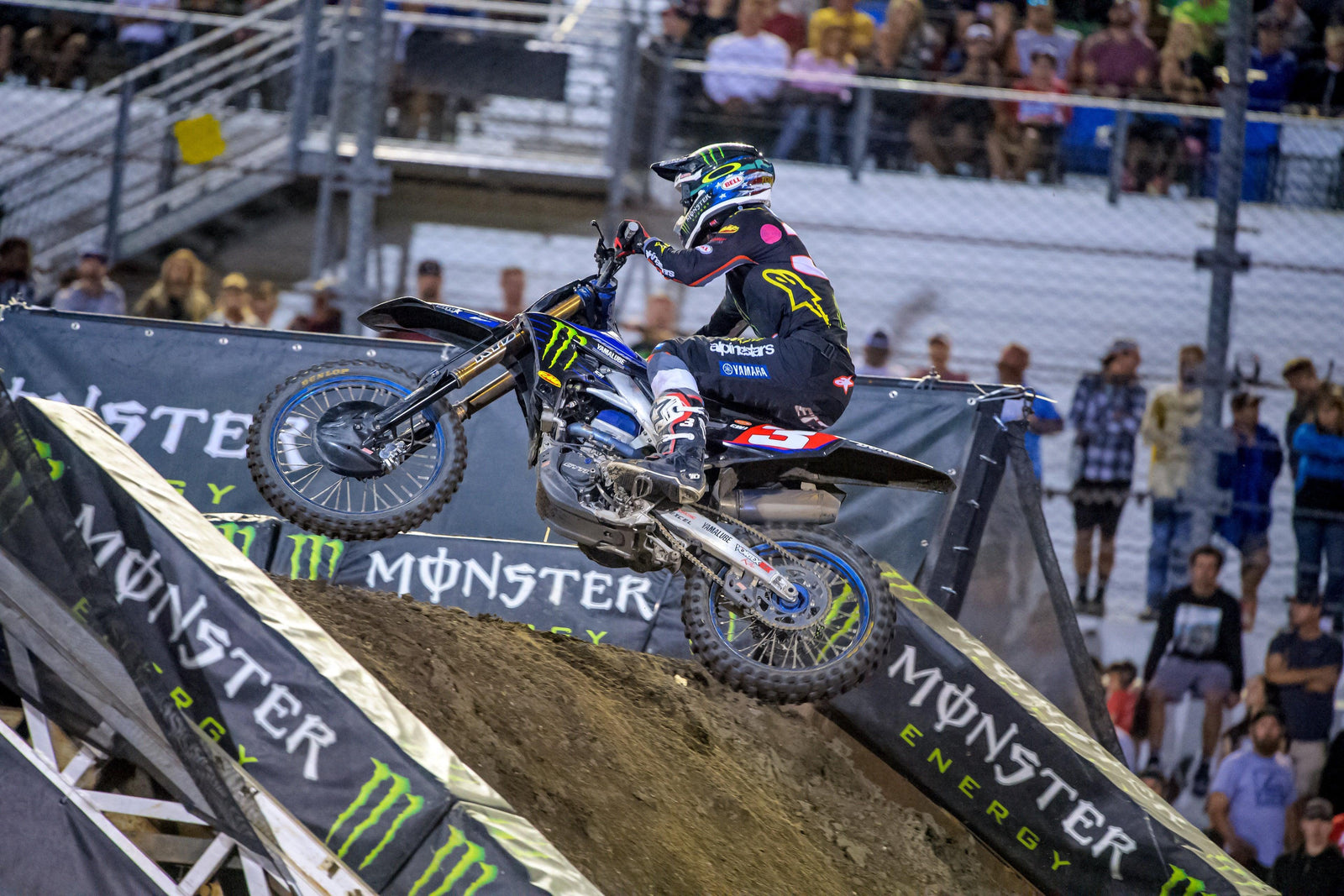 Alpinestars Podium Lock-out alors qu'Eli Tomac bat le record de victoire de Daytona en route vers 450SX victoire