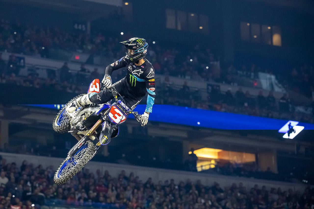 Alpinestars Top Sept Lock-Out alors qu'Eli Tomac continue de victoires avec la victoire dans la course 450SX à Indianapolis; Justin Barcia deuxième, Marvin Musquin troisième