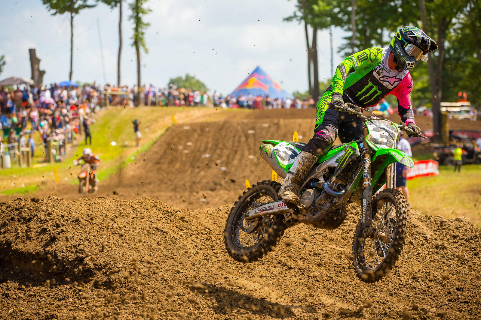 Alpinestars Podium Lock-Out alors qu'Eli Tomac remporte 450mx à Ironman Raceway, Crawfordsville, Indiana; Dylan Ferrandis Second, Cooper Webb Third