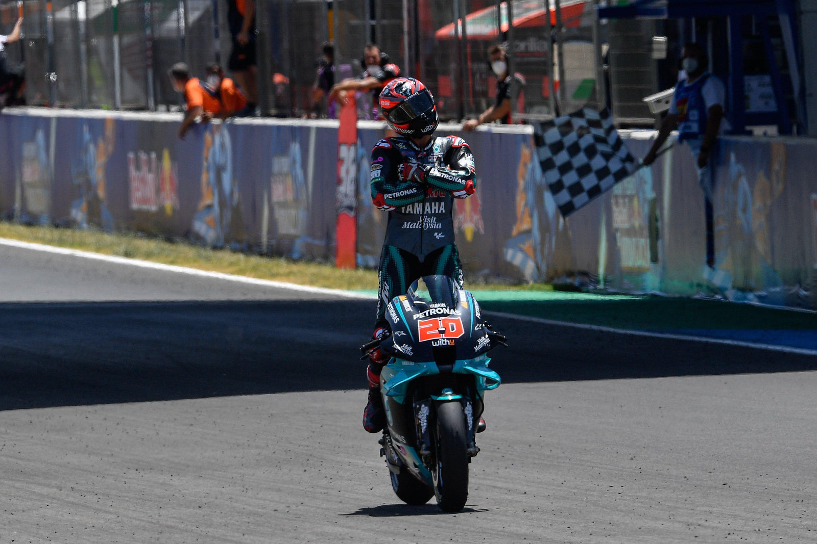 Fabio Quartararo pouvait s'amuser à des victoires consécutives de MotoGP à Jerez, en Espagne; Maverick Vinales termine deuxième