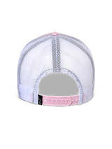 Casquette Snapback Flag Alpinestars, vue arrière, rose et blanc, panneaux en maille blanche respirante avec fermeture snapback réglable rose, petite étiquette noire avec logo Alpinestars, accessoire décontracté inspiré du sport automobile