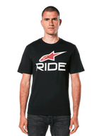 Alpinestars Ride 4.0 CSF Tee, t-shirt noir à manches courtes avec logo étoile rouge et texte "RIDE" blanc, vêtement de sport automobile décontracté pour homme