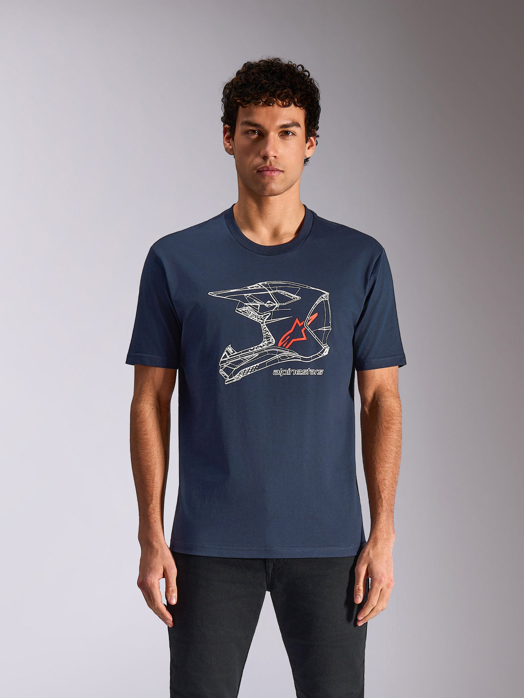 Alpinestars MX Helmet CSF Tee, T-shirt met korte mouwen, marineblauw, voorzien van een witte wireframe motorcrosshelm-graphic met een rood sterlogo, casual motorsport-geïnspireerde streetwear