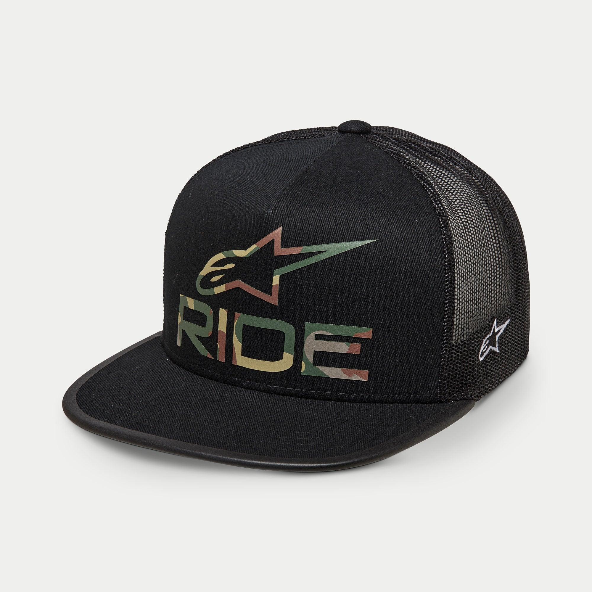 Alpinestars Ride 4.0 Camo Trucker Cap, Schwarz, Kappe im Trucker-Stil, RIDE-Logo und Stern mit Camouflage-Print auf der Vorderseite, schwarze Mesh-Rückseite, flacher Schirm, weiße seitliche Stickerei, lässige Motorsport-Kopfbedeckung