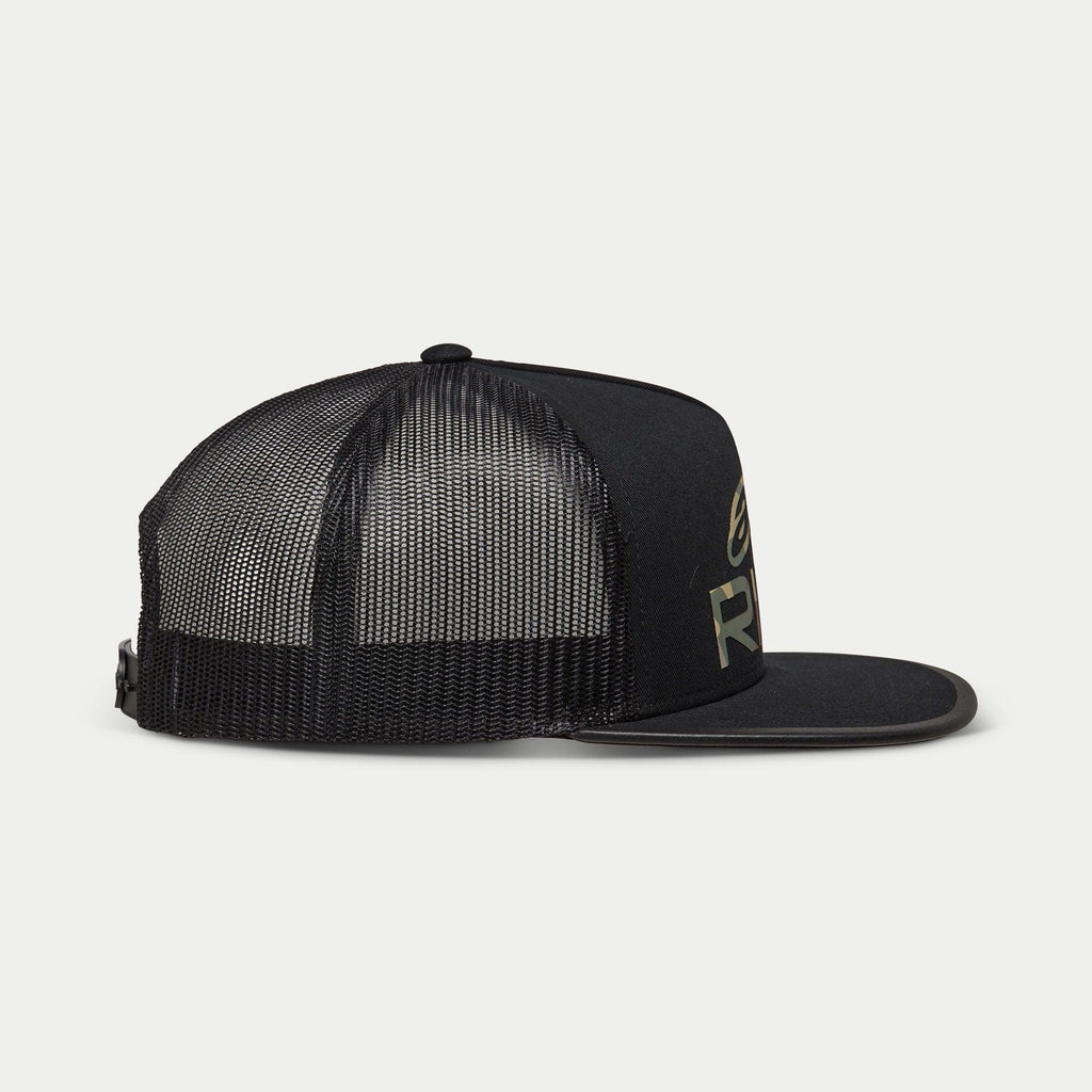 Alpinestars Ride 4.0 Camo Trucker Mütze, Schwarz, Seitenansicht mit atmungsaktivem Mesh-Rücken und flachem Schirm, Twill-Front mit Camo-Logo-Print, verstellbarer Snapback-Verschluss, lässige Motorsport-Kopfbedeckung