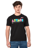 Alpinestars Cereal CSF Tee, zwart T-shirt met korte mouwen gedragen door een mannelijk model, kleurrijk geometrisch ASTARS-logo met de tekst Premium Racewear, casual motorsport streetwear
