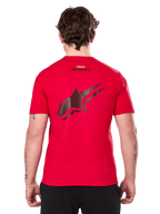 Alpinestars Formulate CSF Tee, T-shirt met korte mouwen, rood, groot zwart geperforeerd Astars-logo op de rug, casual motorsport-geïnspireerd ontwerp
